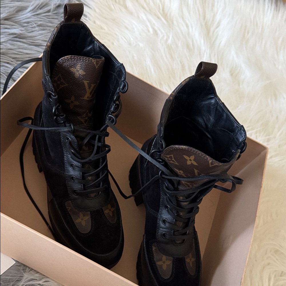 Louis Vuitton
Women's Laureate Platform Desert Boots Suede with Monogram Canvas - Picture 3 of 10